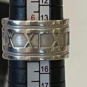 Authentic Tiffany Atlas Ring Size 6